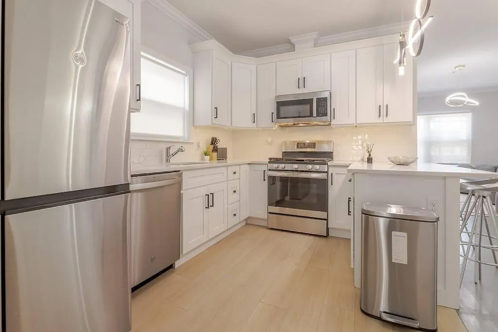 Beautiful 3Bedroom Apartment Elizabeth 0*,  United States