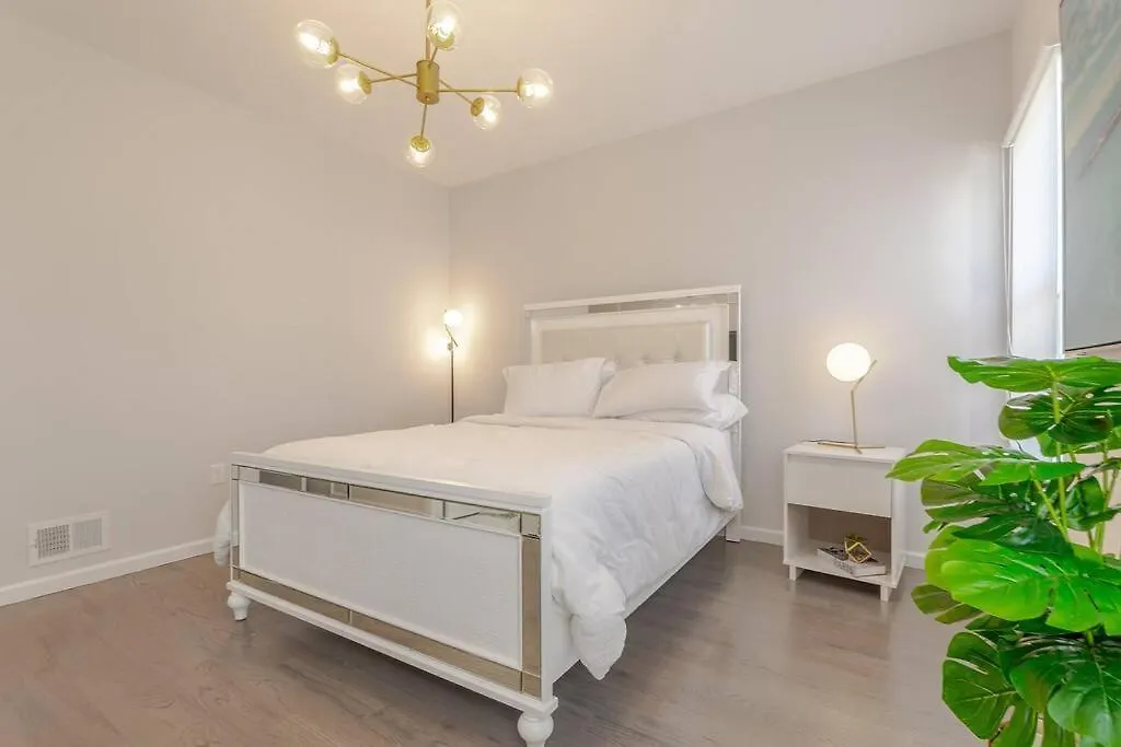 Beautiful 3Bedroom Apartment Elizabeth United States