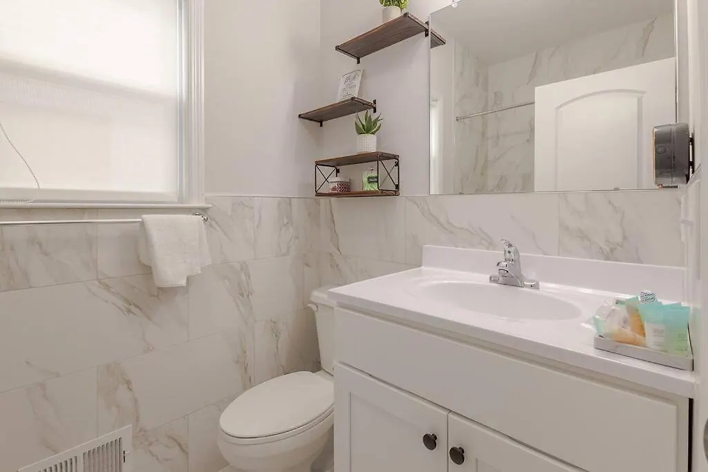 Beautiful 3Bedroom Apartment Elizabeth